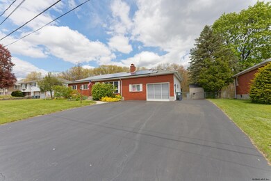 18 Driftwood Dr, Albany, NY 12205 - photo 4