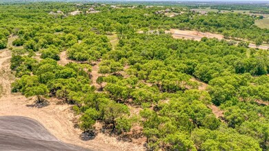 2004 Oak Cliff Ct, Weatherford, TX 76088 - photo 3