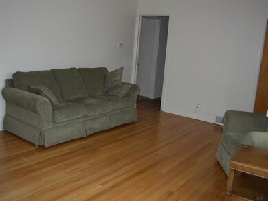 23 Holly Ln, Latham, NY 12110 - photo 4