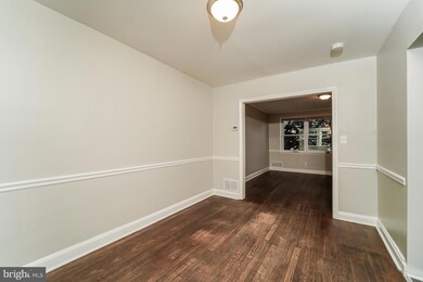 8624 Oak Rd, Parkville, MD 21234 - photo 4