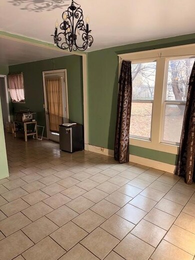 320 W 2nd St, Watonga, OK 73772 - photo 6