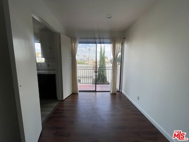 1338 N Sierra Bonita Ave unit 306, West Hollywood, CA 90046 - photo 4