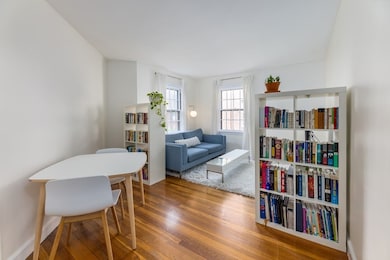 6 Garden Ct unit 2, Cambridge, MA 02138 - photo 5