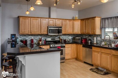 3920 w 84th Anchorage AK 99502-small-004