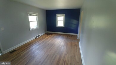 4217 Belvoir Rd, Marshall, VA 20115 - photo 2