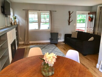 513 S Dexter Dr, Lansing, MI 48910 - photo 4