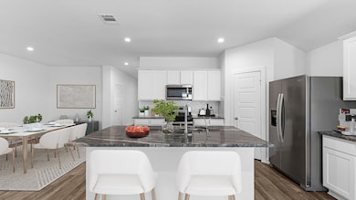 8407 Sandy Coral Ln, Iowa Colony, TX 77583 - photo 3