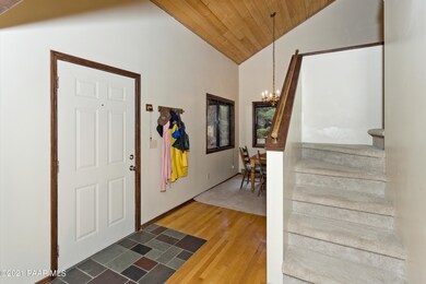 006_Foyer