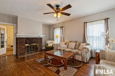 633 W 17th St, Davenport, IA 52803 - photo 4