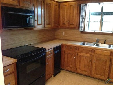 218 Heritage Cir, Tyler, TX 75703 - photo 6