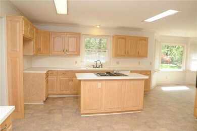 1256 Cedar Creek Dr, Asheboro, NC 27205 - photo 2