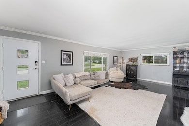 7-web-or-mls-Jeffrey Yates - 2101 Eastcl