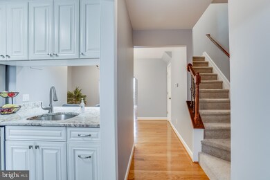 14481 Saint Germain Dr, Centreville, VA 20121 - photo 4