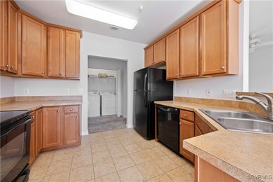 All kitchen appliances convey with Property!