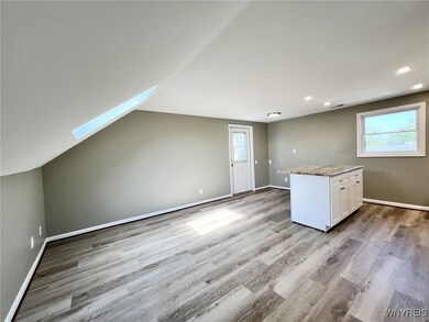 NICE LAMINATE FLOORING