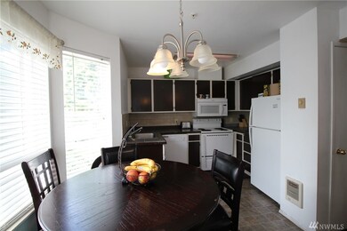 10 E Casino Rd unit C11, Everett, WA 98208 - photo 3