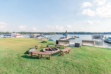 16677LakeviewDr-31