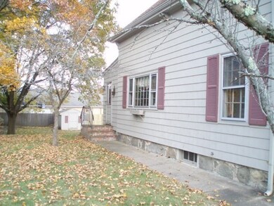 61 Hutchinson St, Franklin, MA 02038 - photo 3