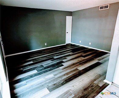 3429 Willowrun Dr unit B, Austin, TX 78704 - photo 3