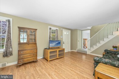 404 Drayton Rd, Oreland, PA 19075 - photo 5