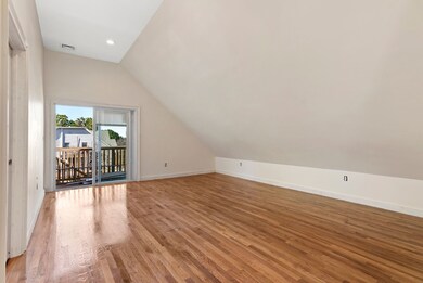 152 Robbins St unit 3, Waltham, MA 02453 - photo 2