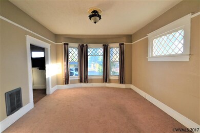 814 E 12th St, the Dalles, OR 97058 - photo 2