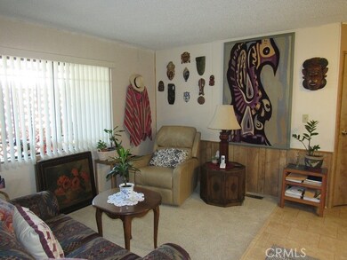 1525 W Oakland Ave unit 30, Hemet, CA 92543 - photo 6