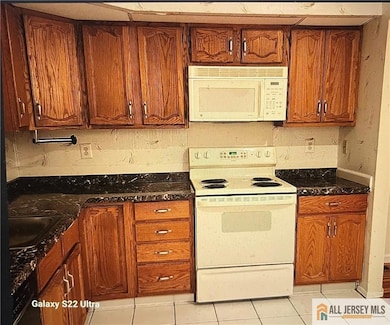 126 Concordia Cir unit 126A, Monroe Township, NJ 08831 - photo 5