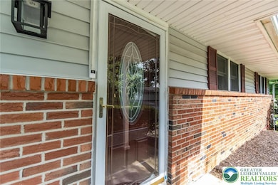 1515 Butternut Ln, MacUngie, PA 18062 - photo 3