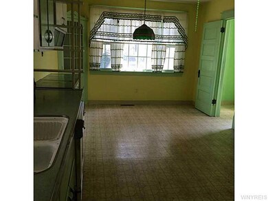 1107 James Ave, Niagara Falls, NY 14305 - photo 5