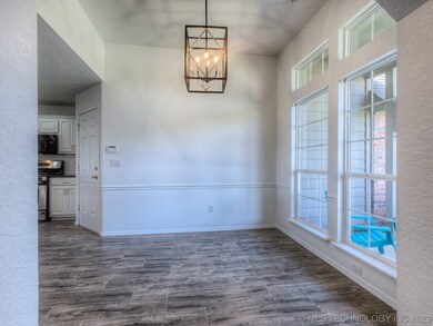 19426 E 49th St S, Broken Arrow, OK 74014 - photo 6