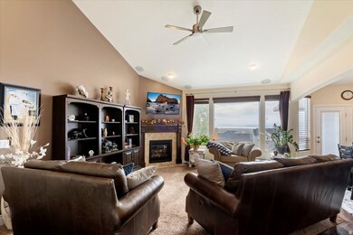 853 W Horizon Dr, Eagle Mountain, UT 84005 - photo 7