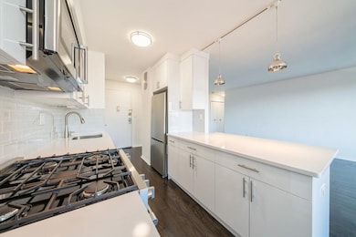 The Lenox unit 302, Union City, NJ 07087 - photo 5