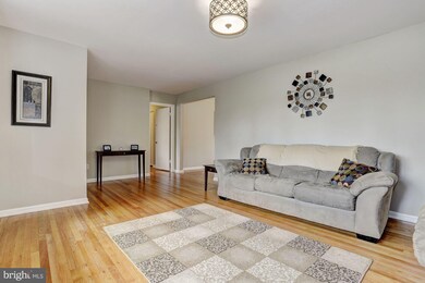 100 Longridge Ct, Lutherville Timonium, MD 21093 - photo 2