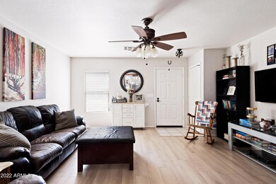 8929 E. Yucca St.-4