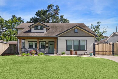 1713 Woodcrest Dr, Houston, TX 77018 - photo 2