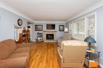 3417 E 29th St, Des Moines, IA 50317 - photo 5