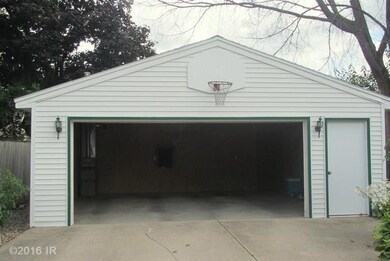 2611 46th St, Des Moines, IA 50310 - photo 6