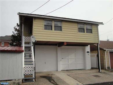 69 N Peach Aly, Hamburg, PA 19526 - photo 2