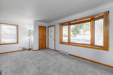 1116 Sheerer Ave, Waterloo, IA 50701 - photo 6