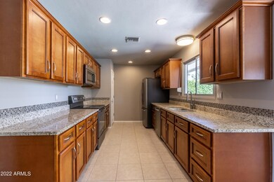 9606 W Lindgren Ave unit 55, Sun City, AZ 85373 - photo 6