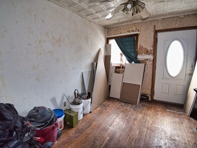 208 John St unit 210, Fall River, MA 02721 - photo 4