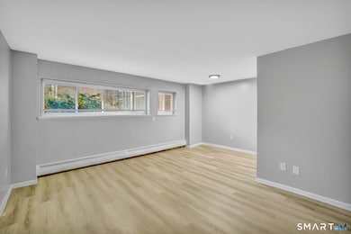 279 Oakville Ave unit B12, Waterbury, CT 06708 - photo 3