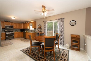 6992 Hearth Ln, Macungie, PA 18062 - photo 6