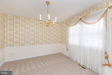 16 Tyburn Ct, Lutherville Timonium, MD 21093 - photo 5