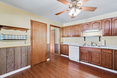 2404 Flicker Ln, Rolling Meadows, IL 60008 - photo 5