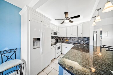 203 Coventry I, West Palm Beach, FL 33417 - photo 4