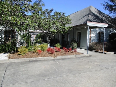 2800 Gause Blvd E unit D, Slidell, LA 70461 - photo 2