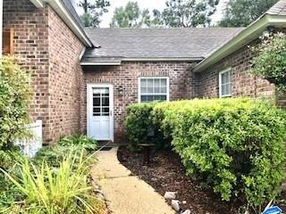 Side Entrance into Kitchen