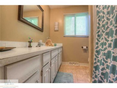 115 E Northrup St, Lansing, MI 48911 - photo 7